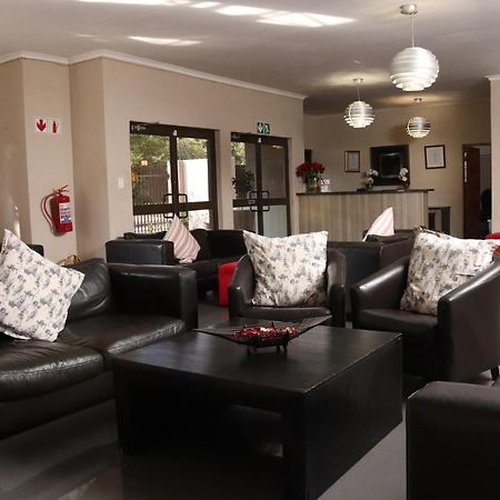 Ruby Stone Boutique Hotel ポロクワネ エクステリア 写真